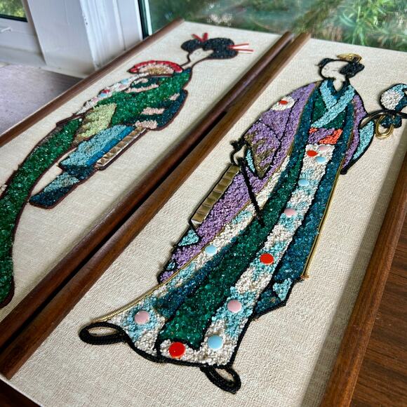 Mid-Century Gravel Art Wall Hangings – Asian Figures, 1960s Vintage Pair - Picture 10 of 13